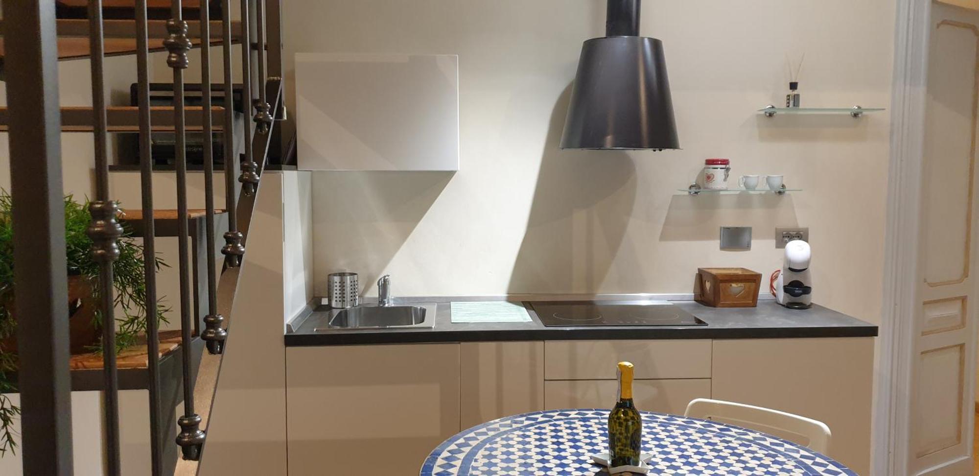Elegante In Centro. Apartamento